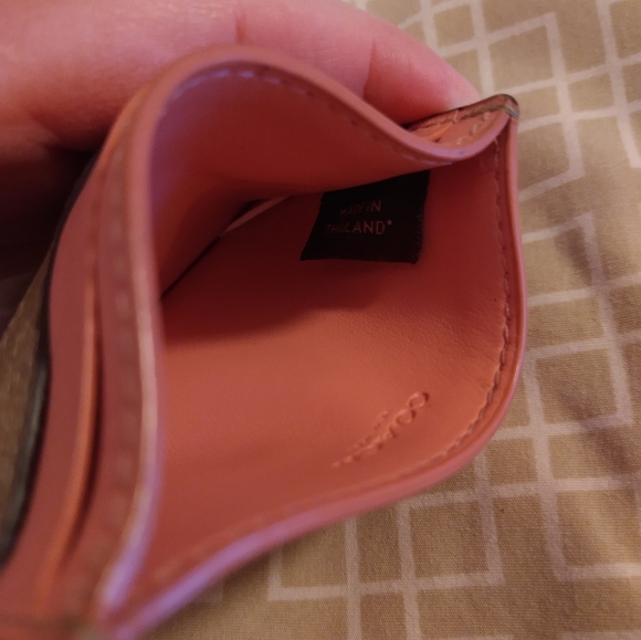 Vintage Coach pink and Coach imprint leather wallet with sleeves - Picture 2 of 12